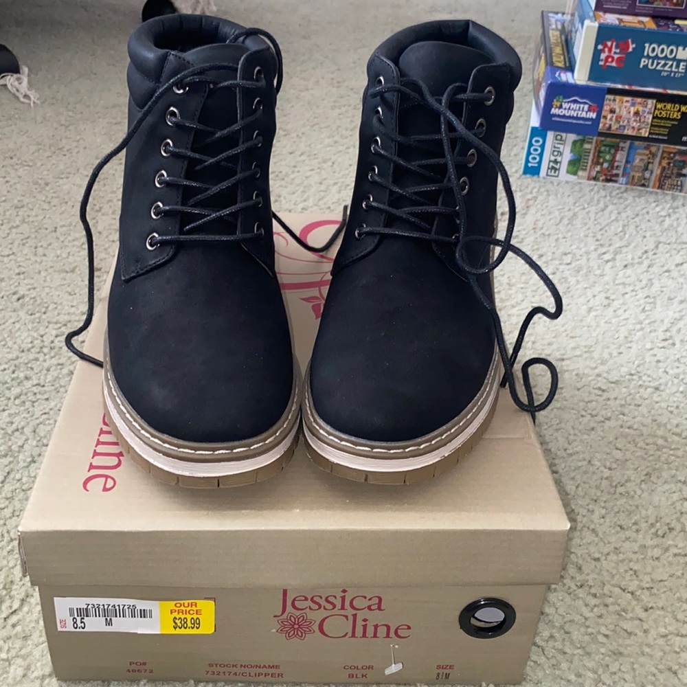 NWT Jessica Cline Boots